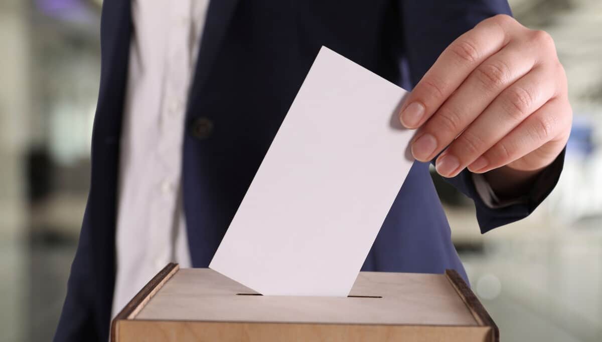 Debian developers are voting on eight AI rules
