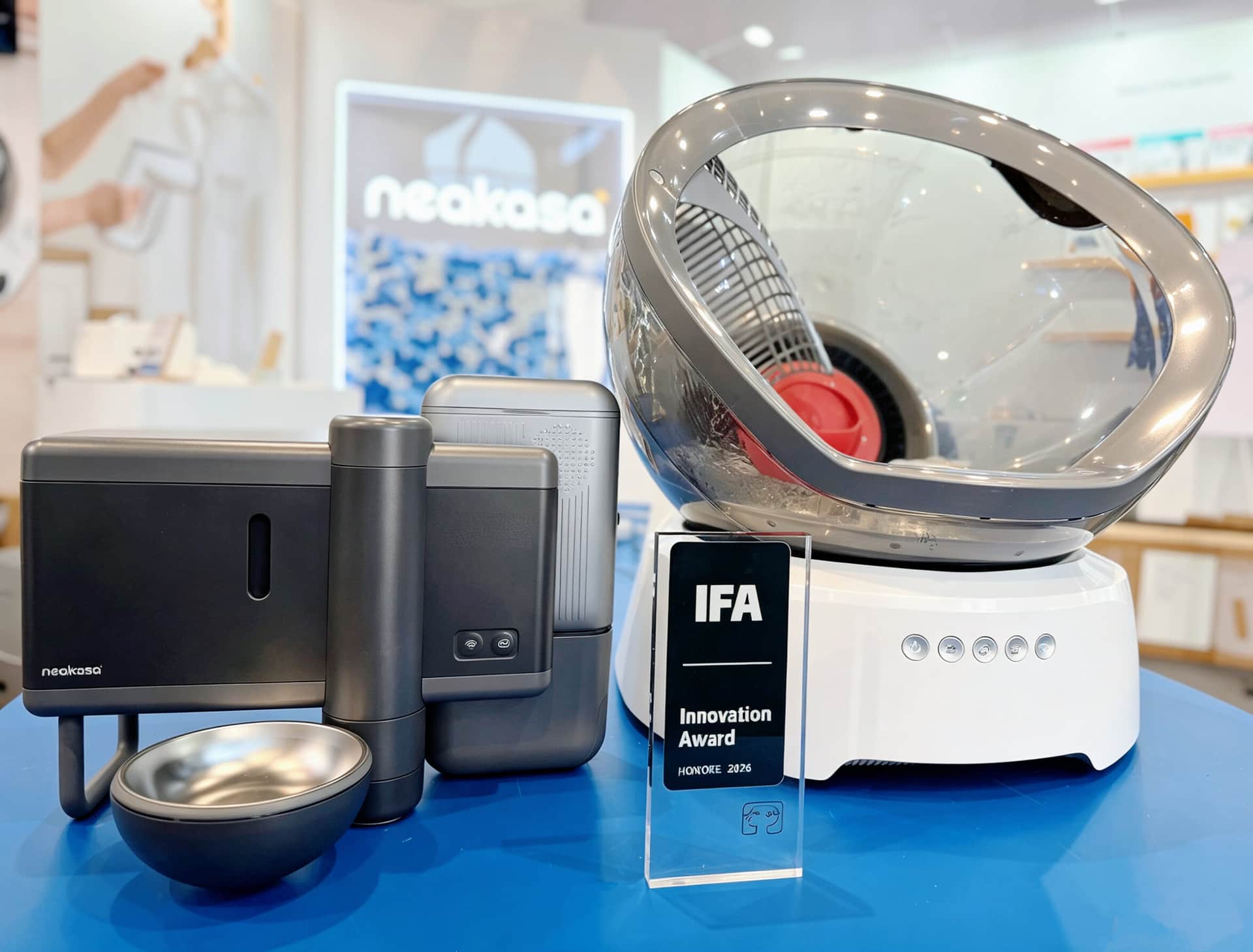 IFA 2026: Neakasa Riko and M9 automate cat feeding and cleaning