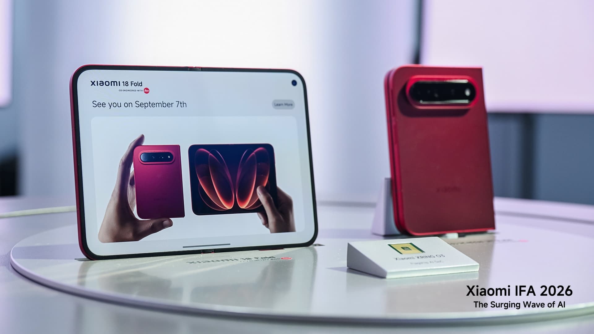 Xiaomi 18 Fold open and closed at IFA — Image credit: Xiaomi