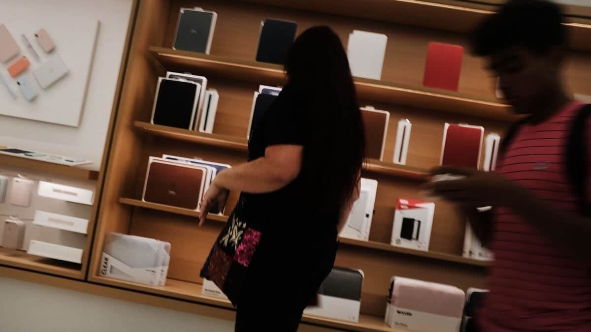 Apple is reshaping its stores for new home devices