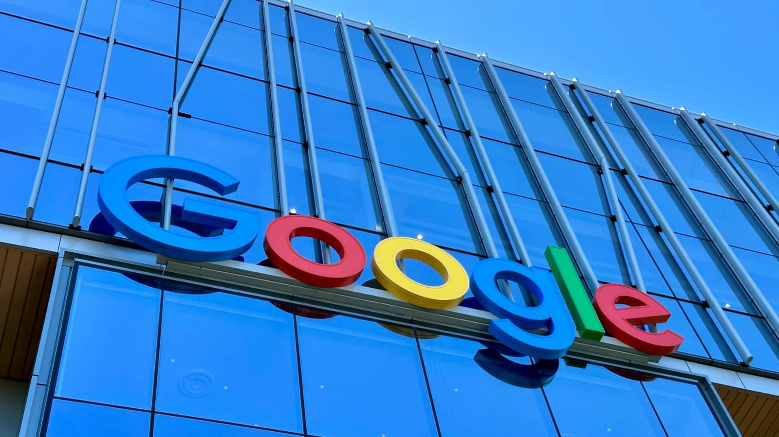 Google’s €403M location case gives it six months to comply